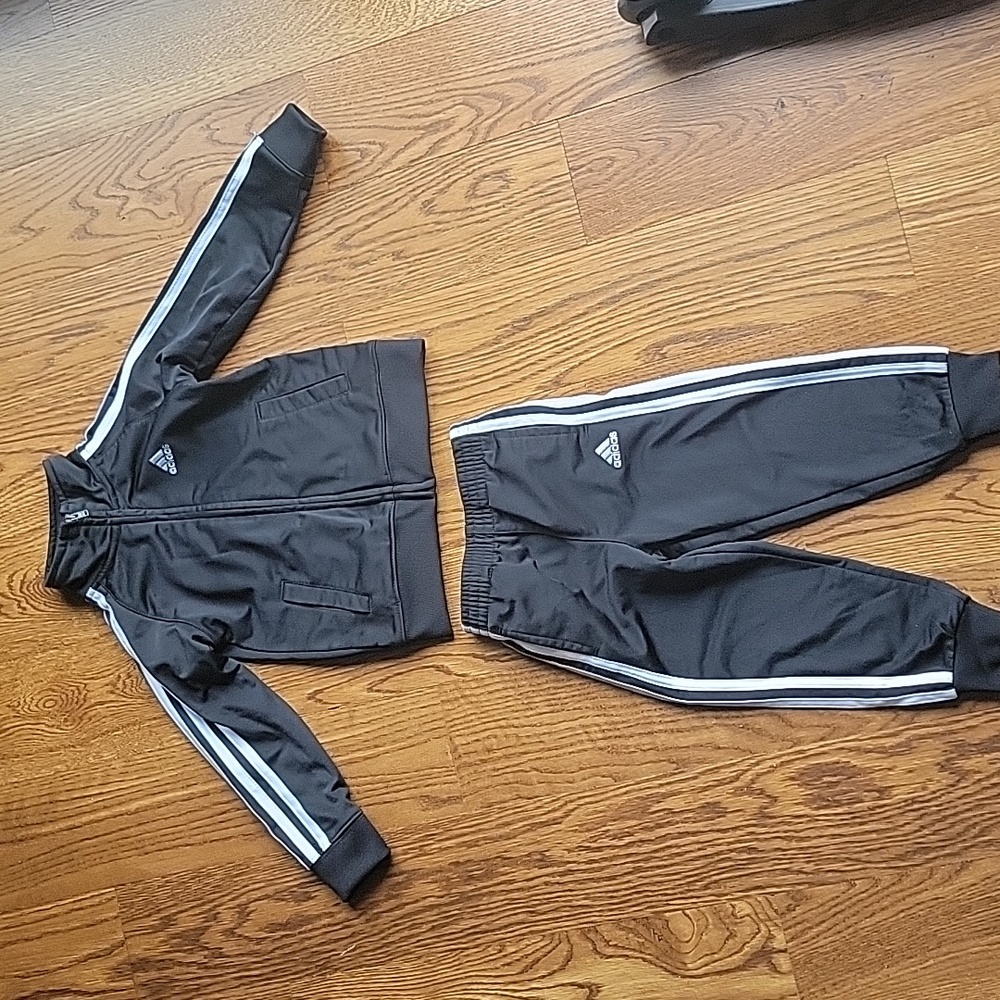 Kids Adidas 2 Piece Set Sz 3T